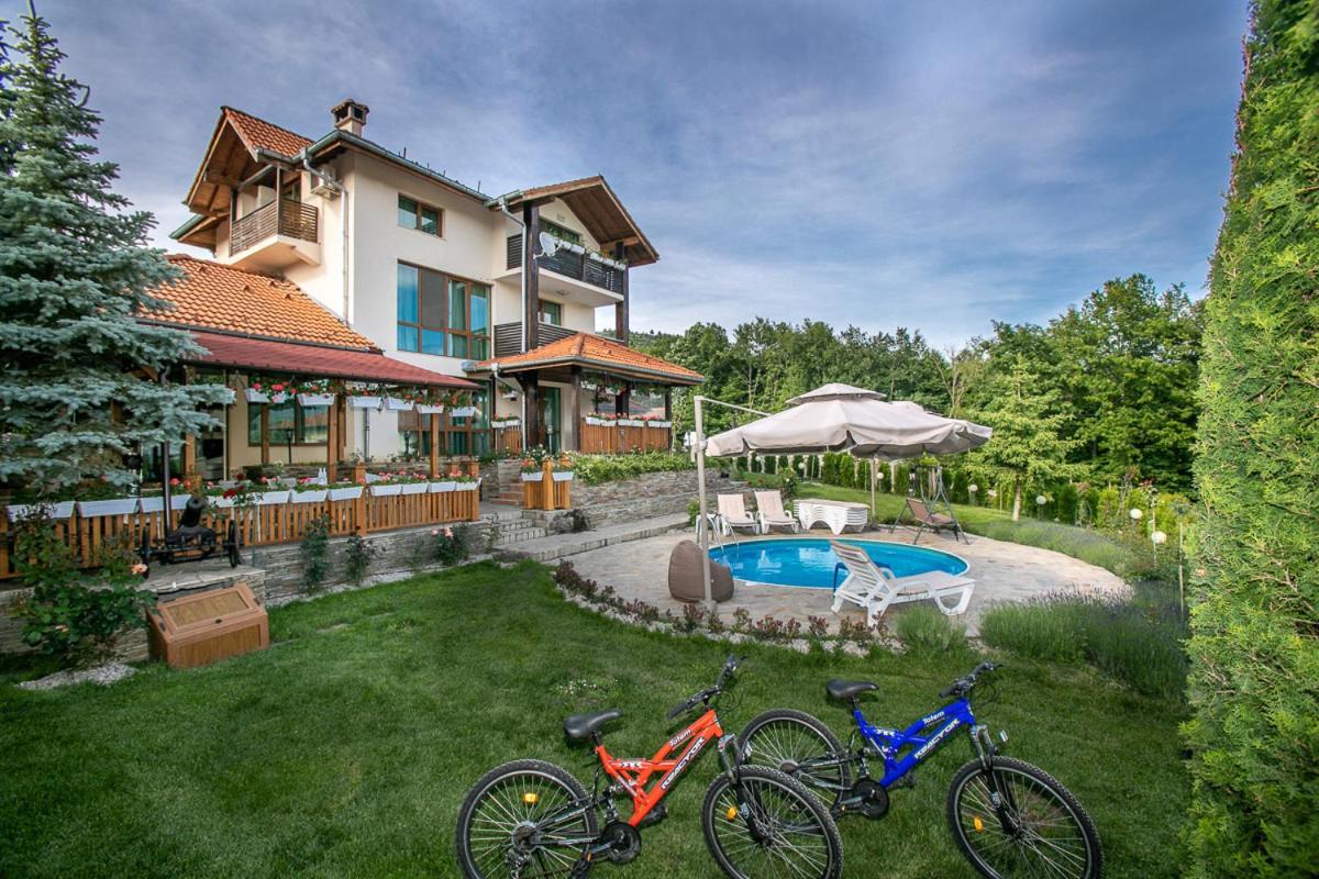 Vila Gardenia Gumoshtnik Exterior foto
